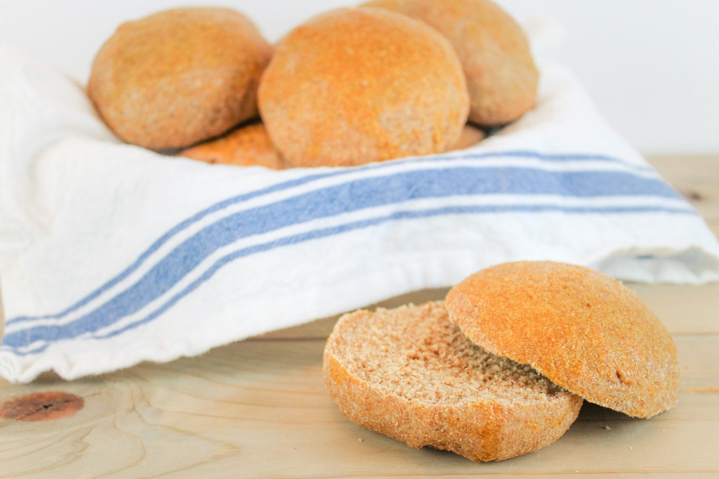 whole-grain-hamburger-buns-wholemade-homestead