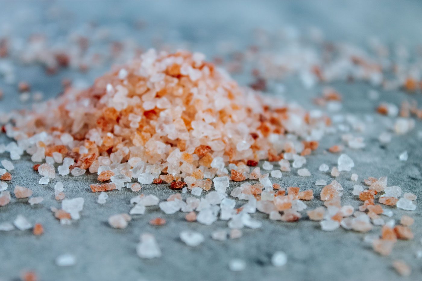 pile of coarse pink himalayan salt